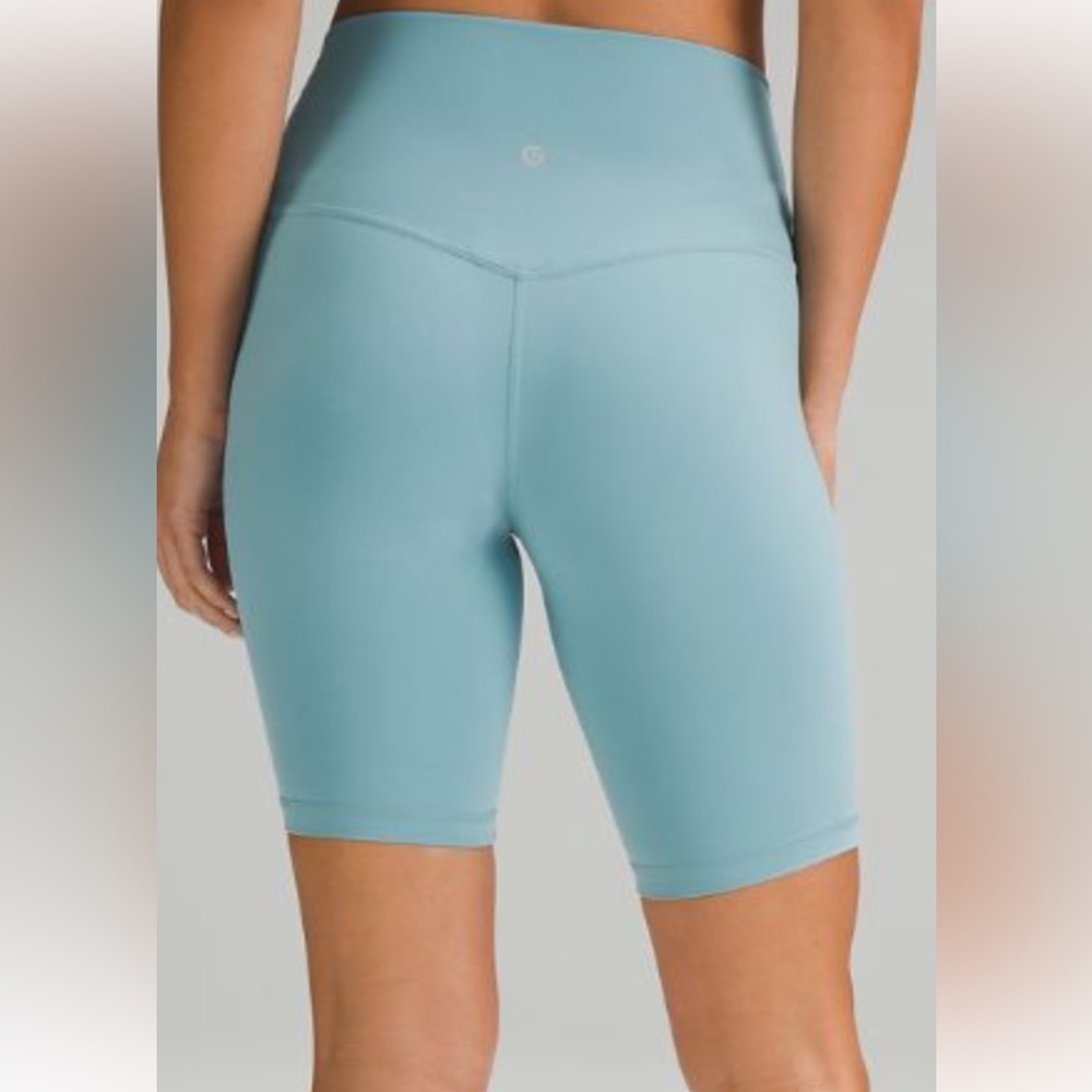 Lululemon Athletica 
Color - Tidal teal
Great condition
6” short align - Picture 2 of 5